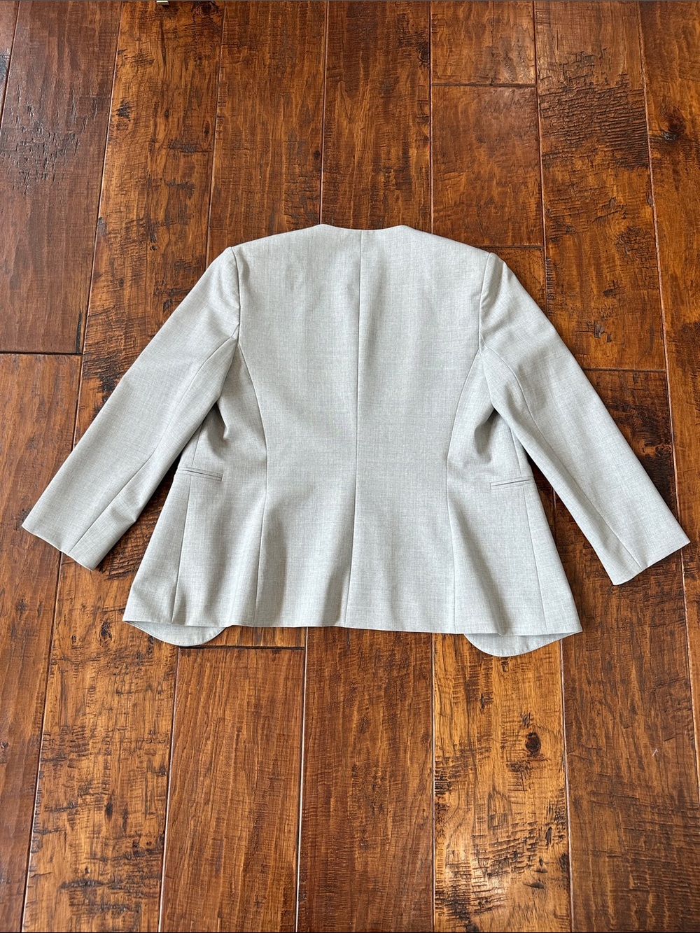 Theory Light Gray Three-Piece Women's Pantsuit - Jacket, Pants & Skirt - Picture 8 of 16